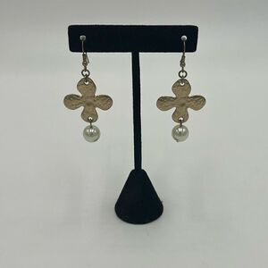 Rustic Style Hammered Gold Tone and Faux Pearl Floral Dangle Earrings
